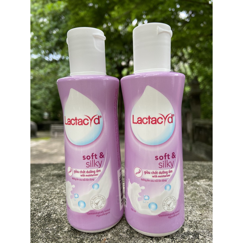 DUNG DỊCH VỆ SINH PHỤ NỮ LACTACYD MỀM MƯỢT DƯỠNG ẨM 150ML