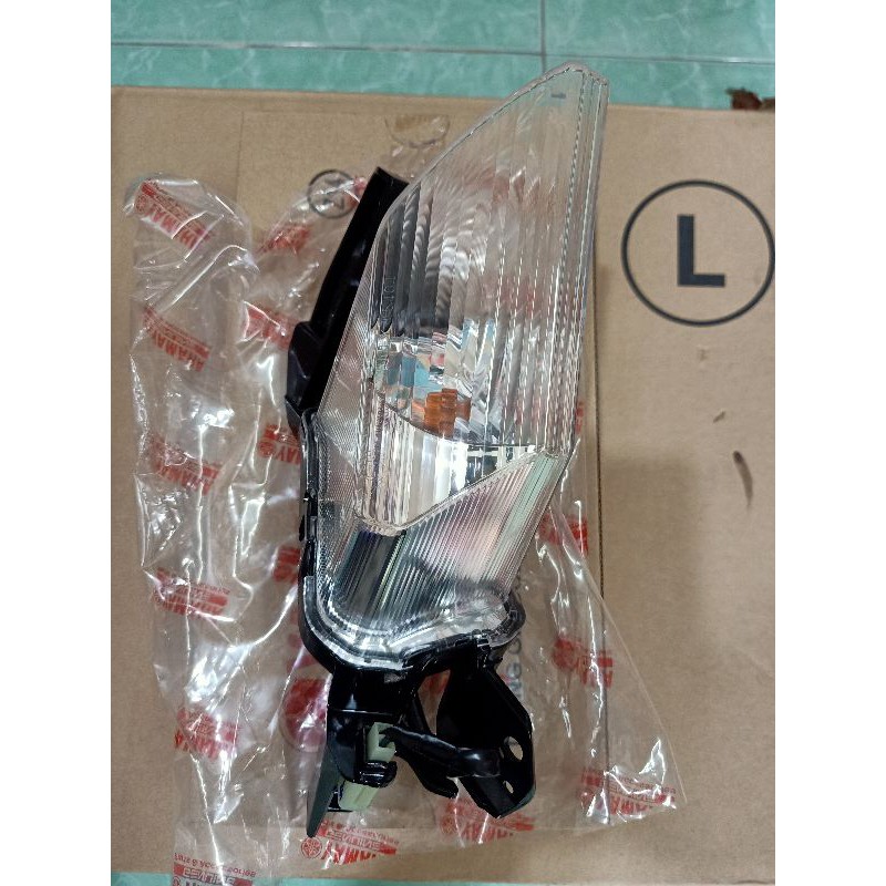xi nhanh trước bên phải Exciter 155 Yamaha