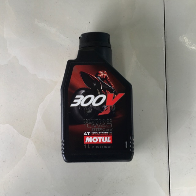 Nhớt Motul 300v tem 3 lớp 10w40 Tem 3 Lớp chuẩn Pháp