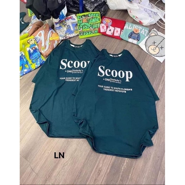 áo thun xanh scoop