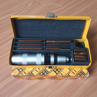 Tua vít đóng 2 chiều 12 chi tiết đóng tháo ôc toét ok