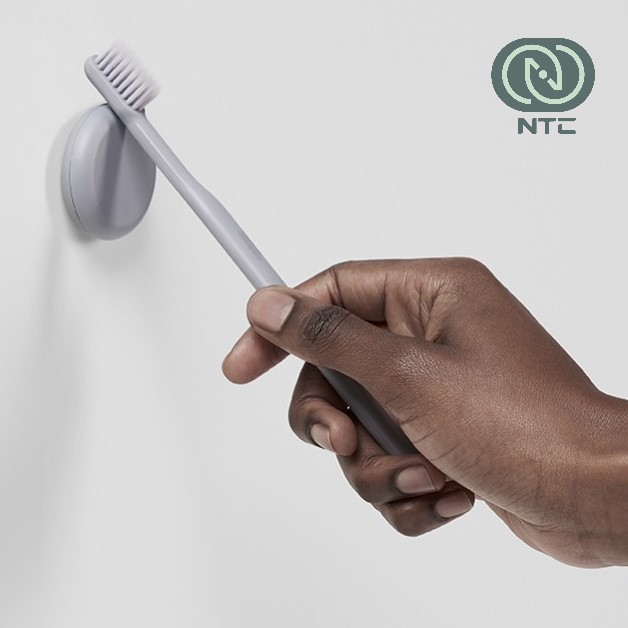 Nam châm dính tường treo bàn chải Usetool@Company