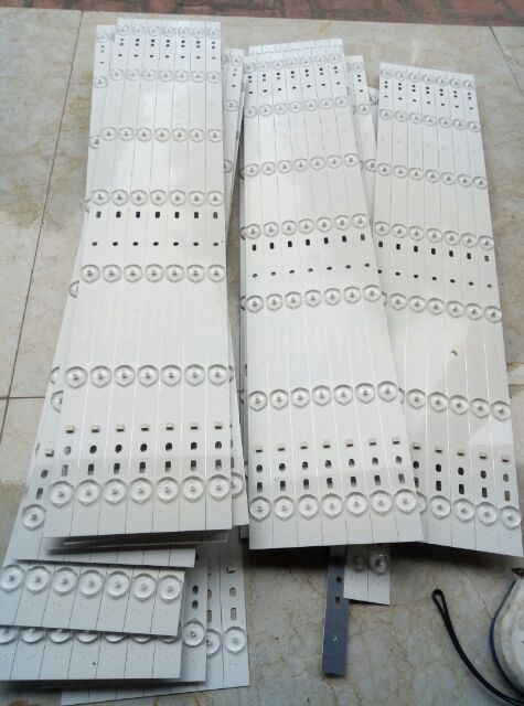 Thanh led 7 bóng 3v  tivi 32 | BigBuy360 - bigbuy360.vn