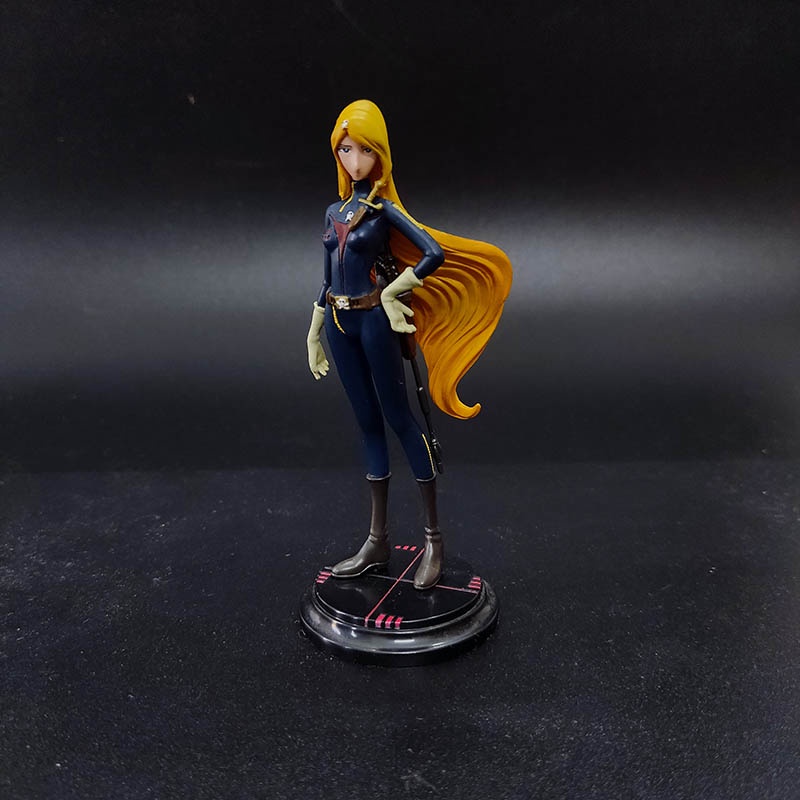 Mô hình chính hãng Konami Galaxy Express 999 195000Captain Harlock, Queen Emeraldas