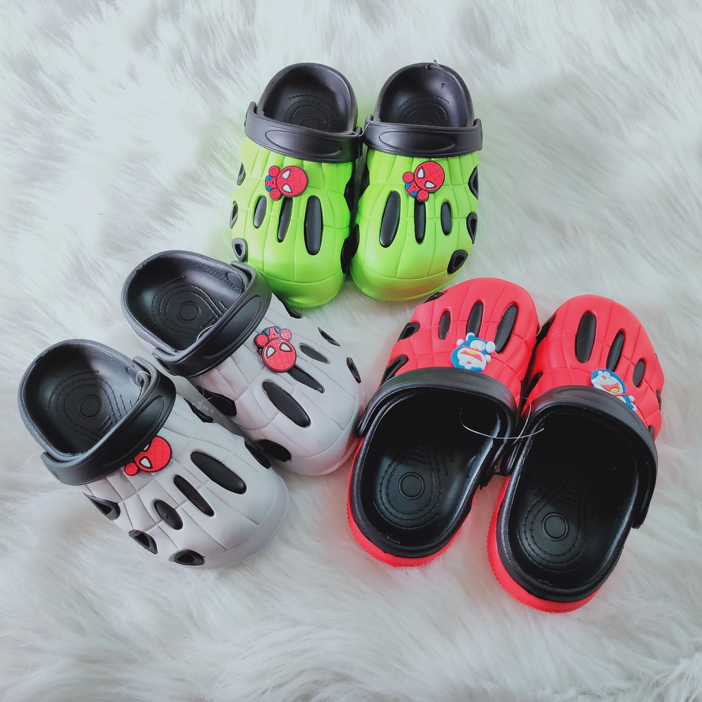Dép Sục Trẻ Em 💞FREESHIP💞 Kiểu Dáng Sport Kèm Sticker Bé Trai Dép Siêu Nhẹ Chống Trơn Trượt Đi Êm Chân Vừa Cho 1=>7 Tuổi