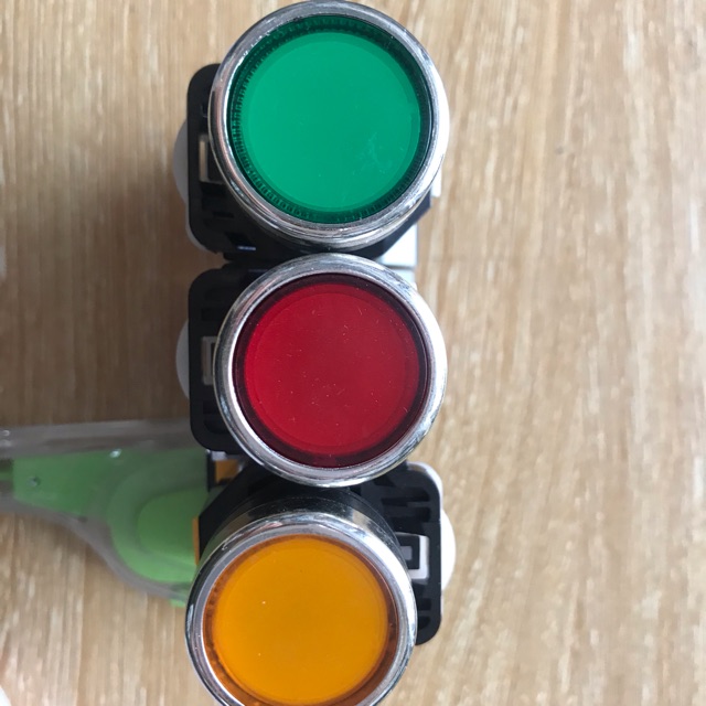 Ấn đèn và ấn ko đèn phi 22