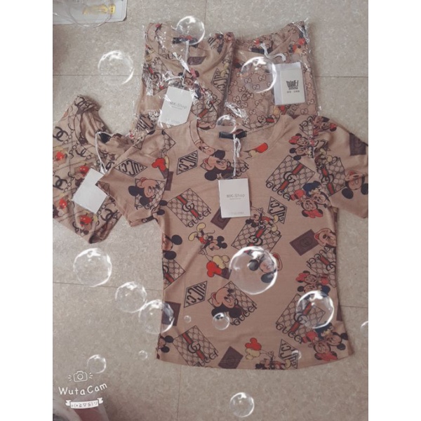 Áo phông hoạ tiết mickey phom ôm