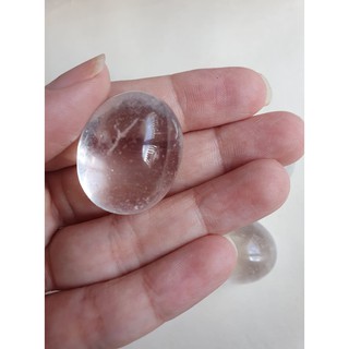 Đá thach anh trắng cuội tumbled