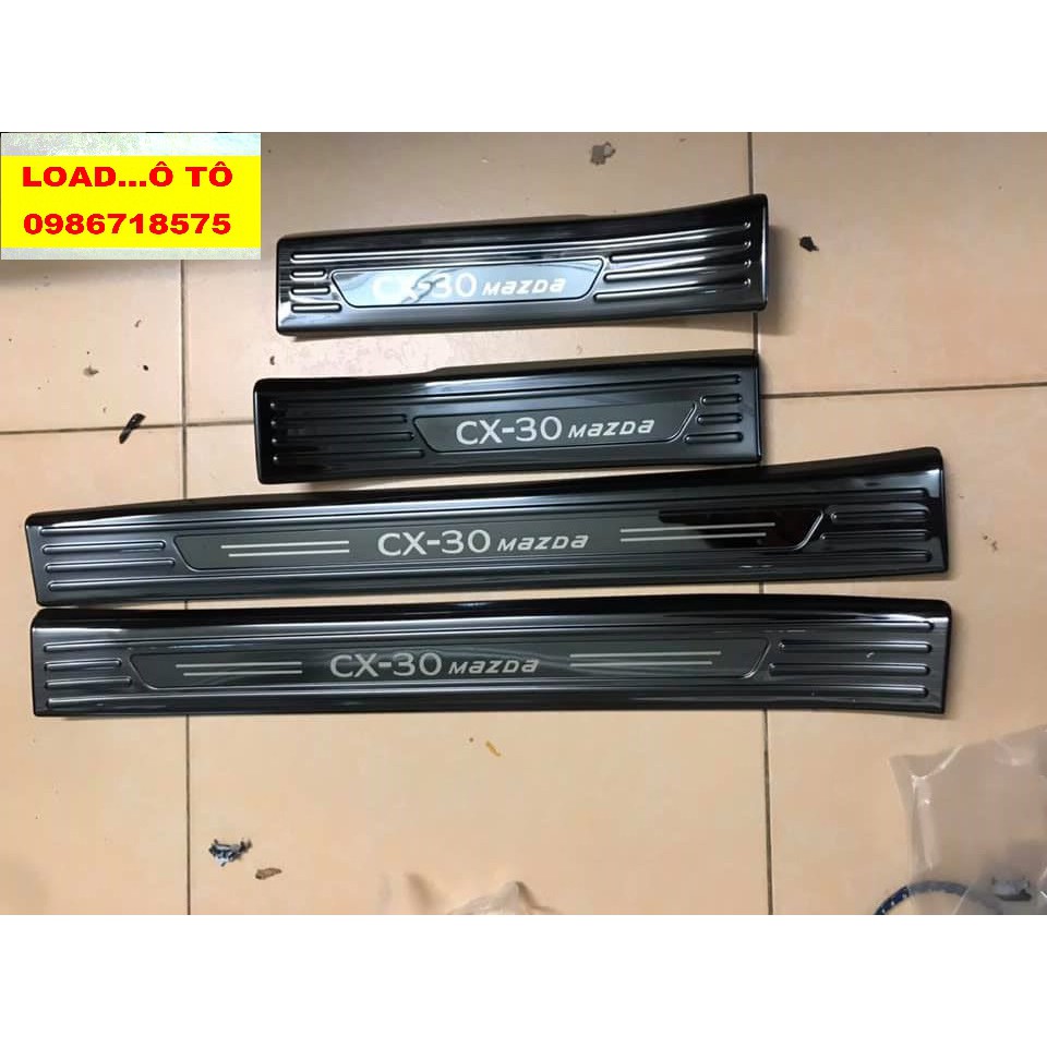 Ốp Bậc Cửa, Nẹp Bước Chân Trong, Ngoài Mazda CX30 2022-2021 Hàng Titan cao Cấp Nhất Thị Trường