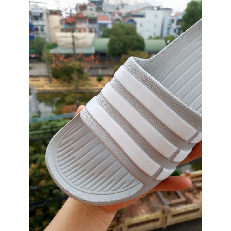 Dép nam đi trong nhà chất siêu nhẹ màu xám kẻ trắng[ cam kết giá rẻ nhất sàn