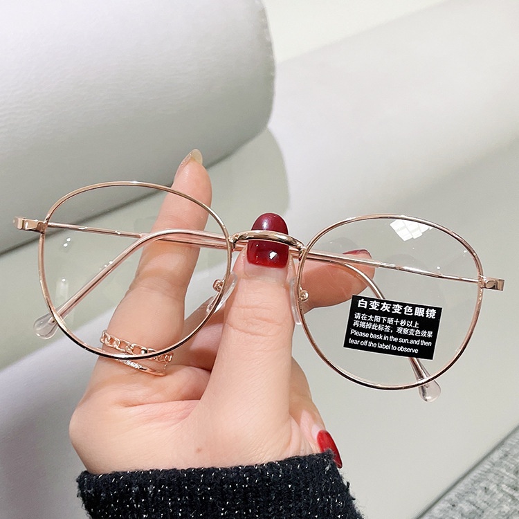 Mắt Kính Chống Tia Bức Xạ Và Ánh Sáng Xanh Thời Trang Cho Cả Nam Và Nữ