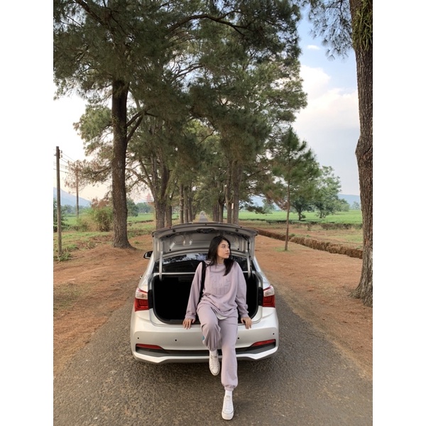 COMMON SENSE-Bộ nỉ màu tím khói Emboss | BigBuy360 - bigbuy360.vn