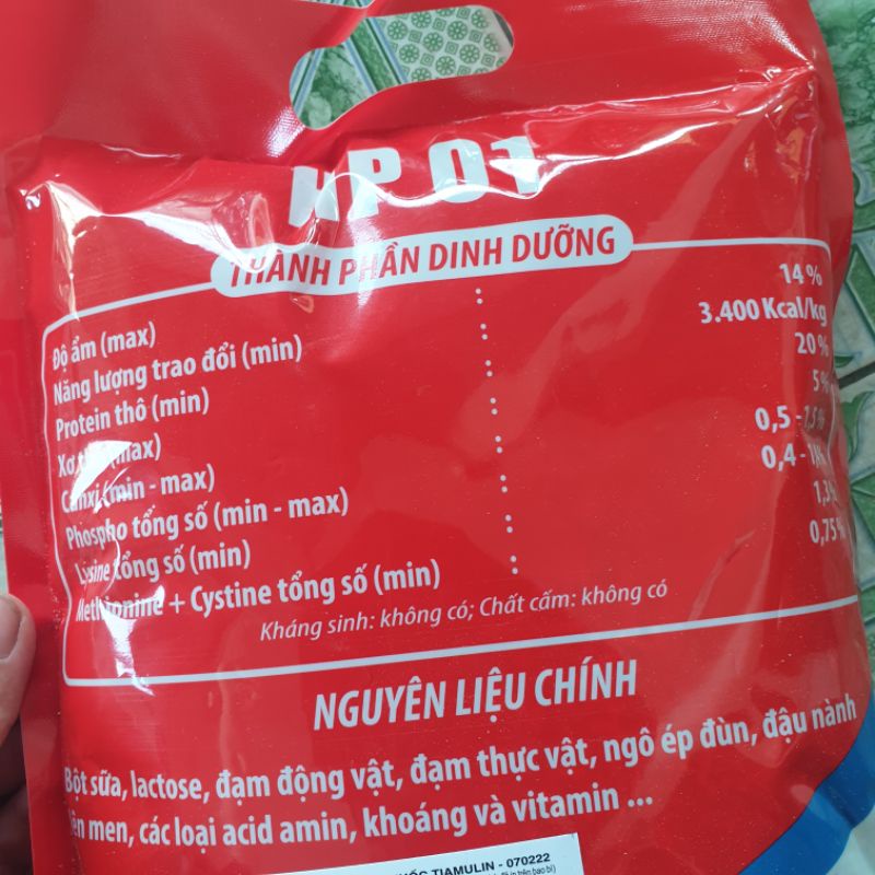 Cám sữa tập ăn cho chó con,thỏ con, nhím con,heo con dúi con mồi câu thơm béo loại 2kg 1 gói