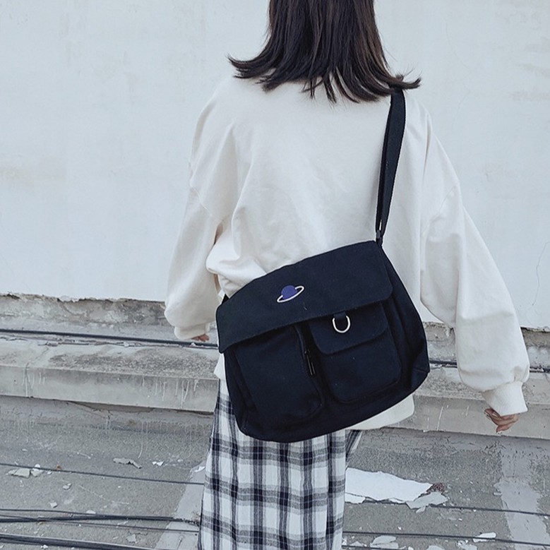 1333744Harajuku Planet Crossbody ins tooling Hong Kong men and women canvas bag