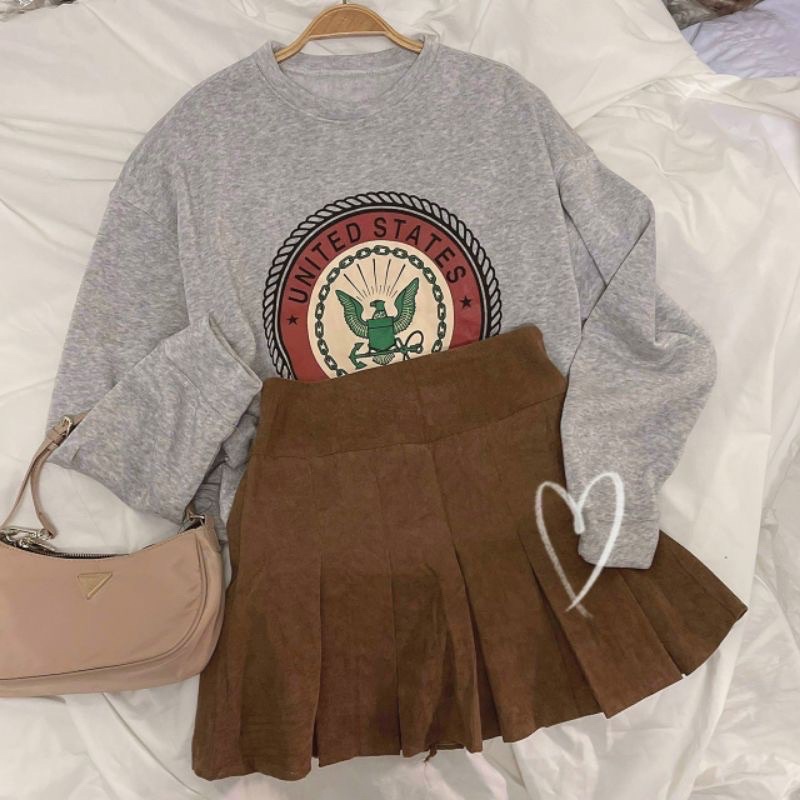 Set áo nỉ xám kèm chân váy tennis nâu có hình thật trải sàn | BigBuy360 - bigbuy360.vn