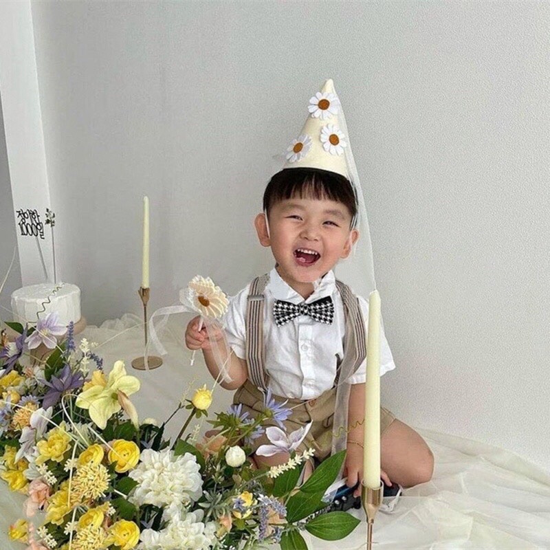 Mũ sinh nhật hoa cúc voan trắng công chúa nổi 3D