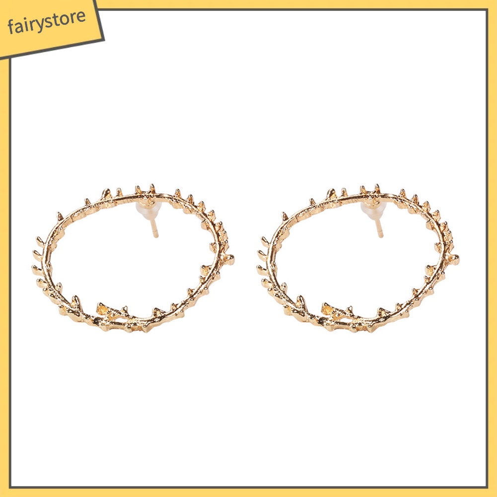 Hoa tai lá hình tròn dùng để làm quà cho nữ