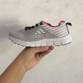 Giày nữ adidas