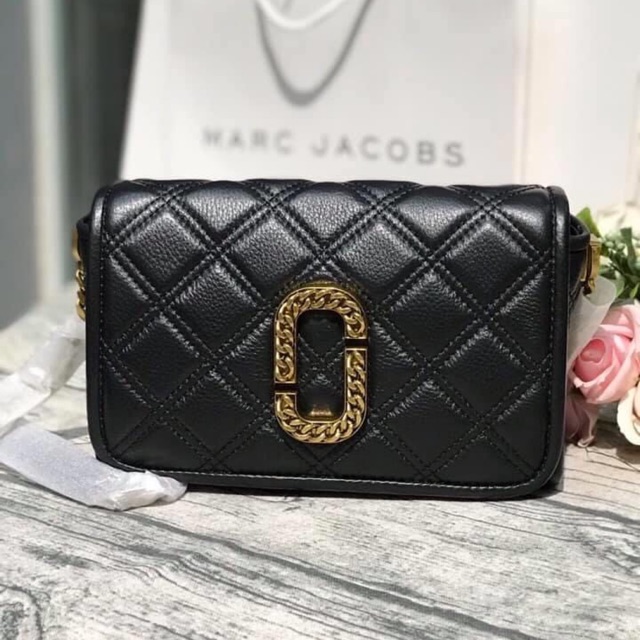 túi xách marcjacobs status flap màu đen