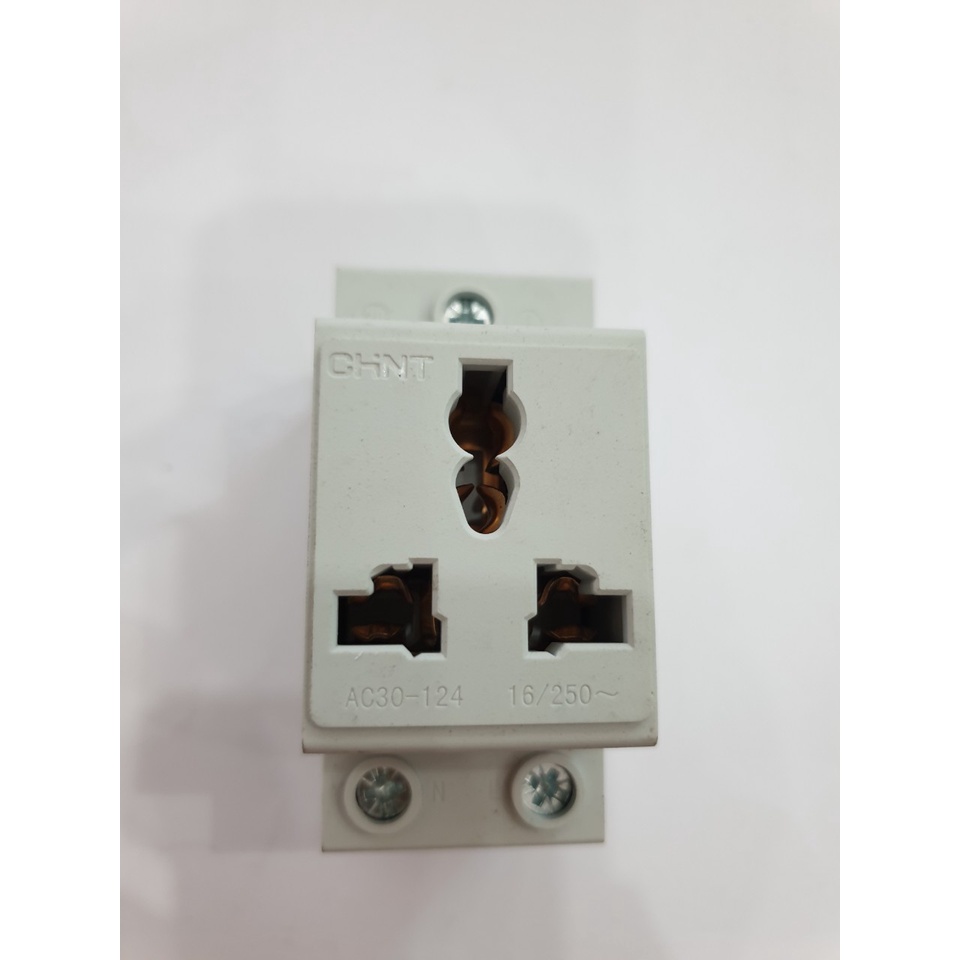 Ổ cắm 3 chân CHINT đảm bảo an toàn AC30-124