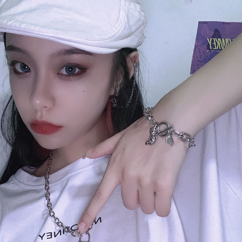 Vòng Tay Hình Gấu Phong Cách Harajuku Thời Trang Cho Nam Và Nữ 22208