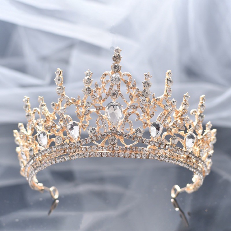 Vương miện cô dâu nền ánh vàng đá trắng mẫu vương miện tháng 1/2021 Giangpkc