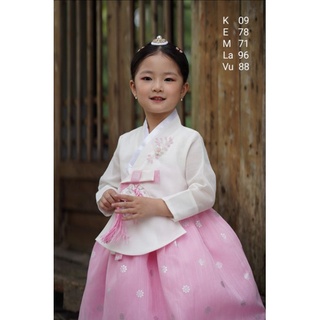 CÀI ĐẦU HANBOK CHO BÉ