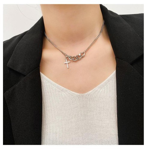 Dây Chuyền Dây Xích Thánh Giá Titan Ko Đen TT 3029