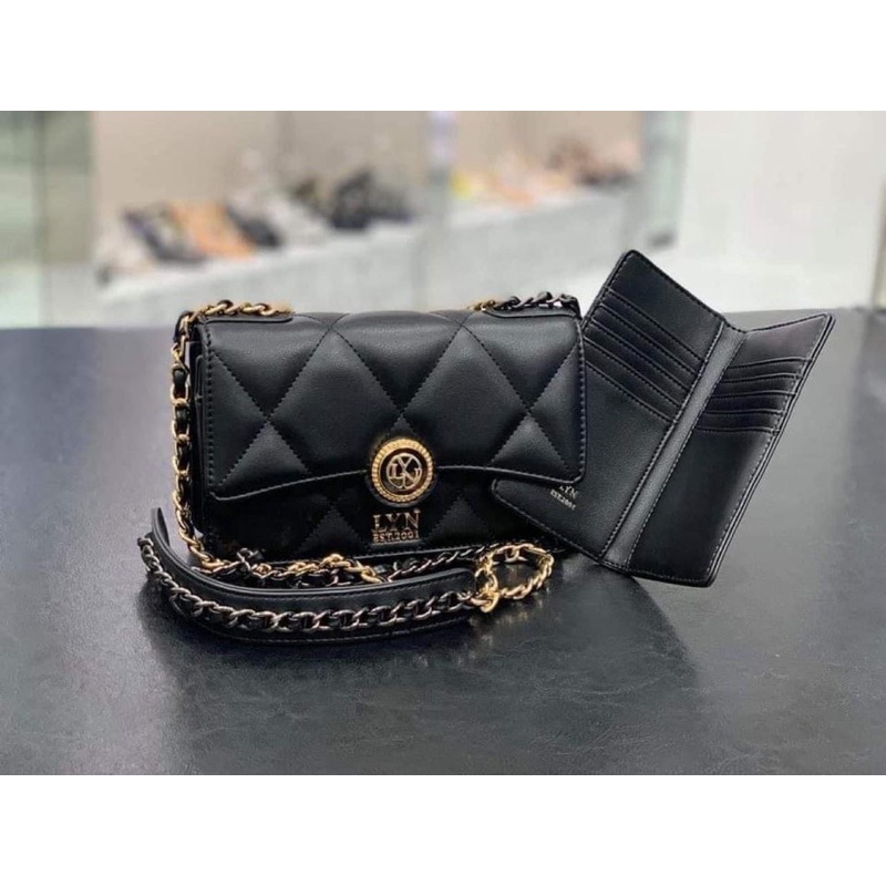 Túi lyn Zoey ô trám khoá tròn kèm ví