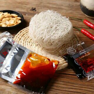 MIẾN CHUA CAY TRÙNG KHÁNH