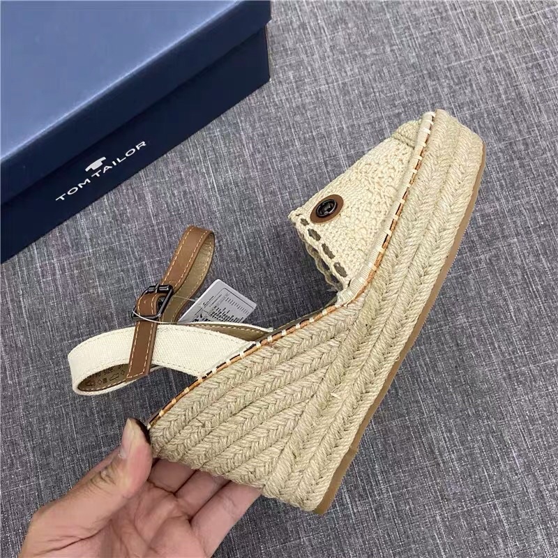 Sandal đế cói xuất EU