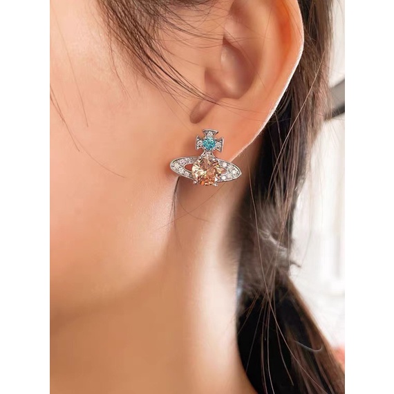 Khuyên Tai Tròn Khắc Chữ Vivienne Westwood Bằng Thép Titan Thời Trang Cho Nữ