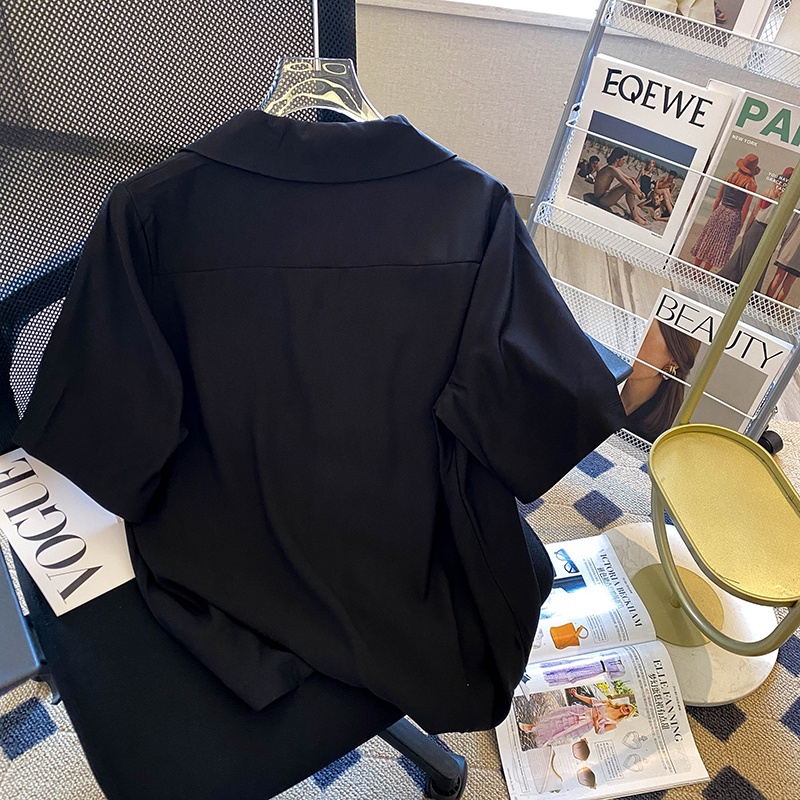 Áo Sơ Mi Nữ Ngắn Tay Màu Đen Thêu Hoa Hồng Thời Trang