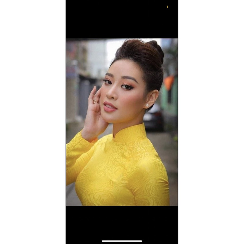 Áo dài cao cấp màu vàng