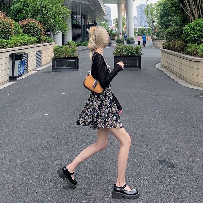 SET VÁY 2 DÂY HOA NHÍ + ÁO LEN MỎNG KHOÁC NGOÀI HÀNG QUẢNG CHÂU OD