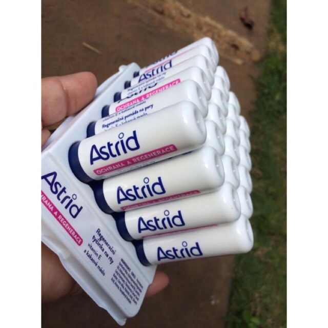 Son Dưỡng môi astrid