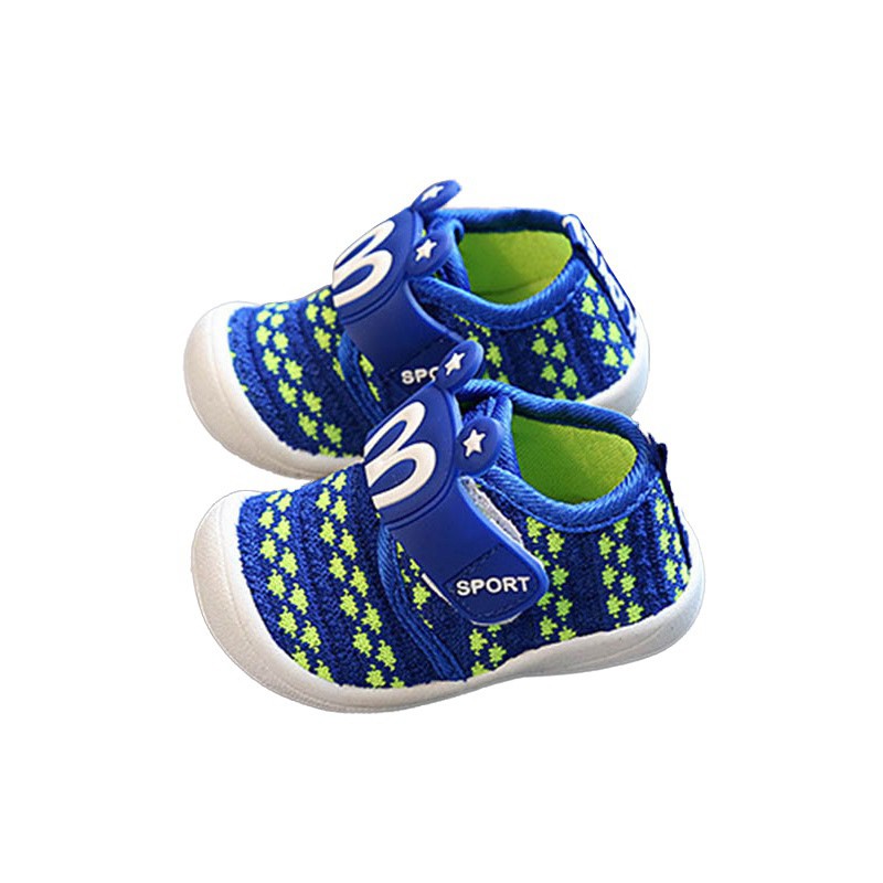 Giày tập đi đế mềm chống trượt hoạ tiết dễ thương cho bé