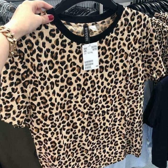 Áo da báo HM