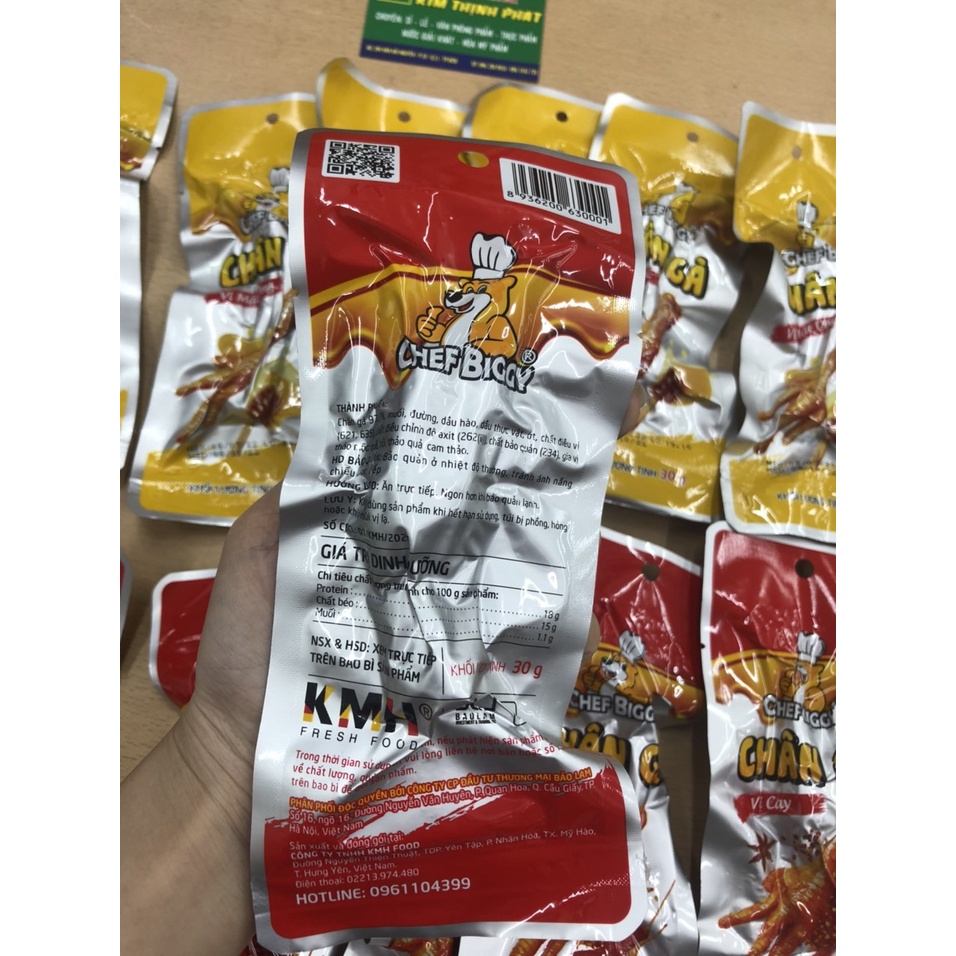 Chân gà Chef Biggy Việt Nam vị cay, vị mật ong