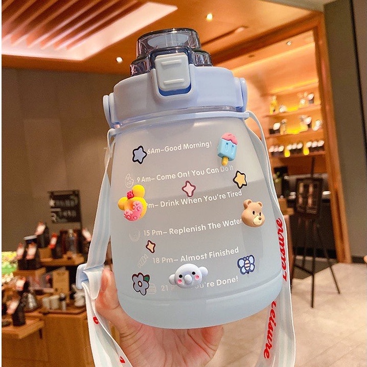 Bình đựng nước cute có ống hút nhựa cao cấp dung tích 1300ml, Bình nước nhựa 1,3 lít có chia vạch tiện lợi