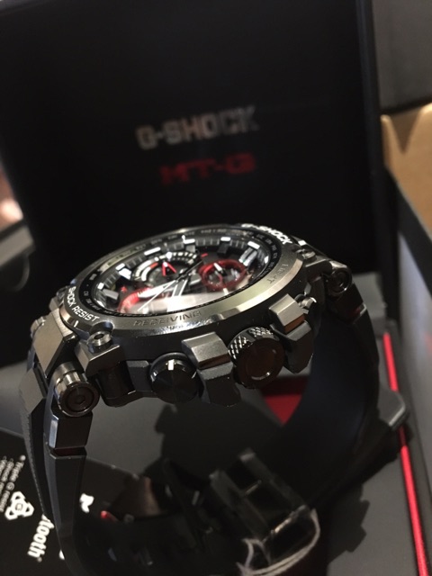 Đồng hồ nam mặt kim cổ tay vừa Casio G-shock MTG-B1000B-1A - kích thước 55,8×51,7×14,4mm