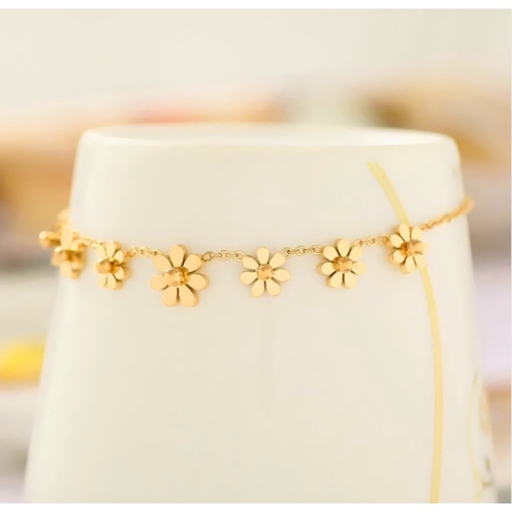 Lắc tay titan hoa cúc màu vàng tươi siêu đẹp, bền màu hợp thời trang, dễ phối đồ