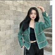 khoác dạ kẻ xanh . siêu phẩm màu hót hít băm nay