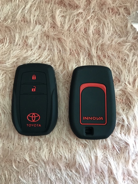 Bao silicone bảo vệ Chìa khoá smartkey thông minh Toyota Innova 2 phím