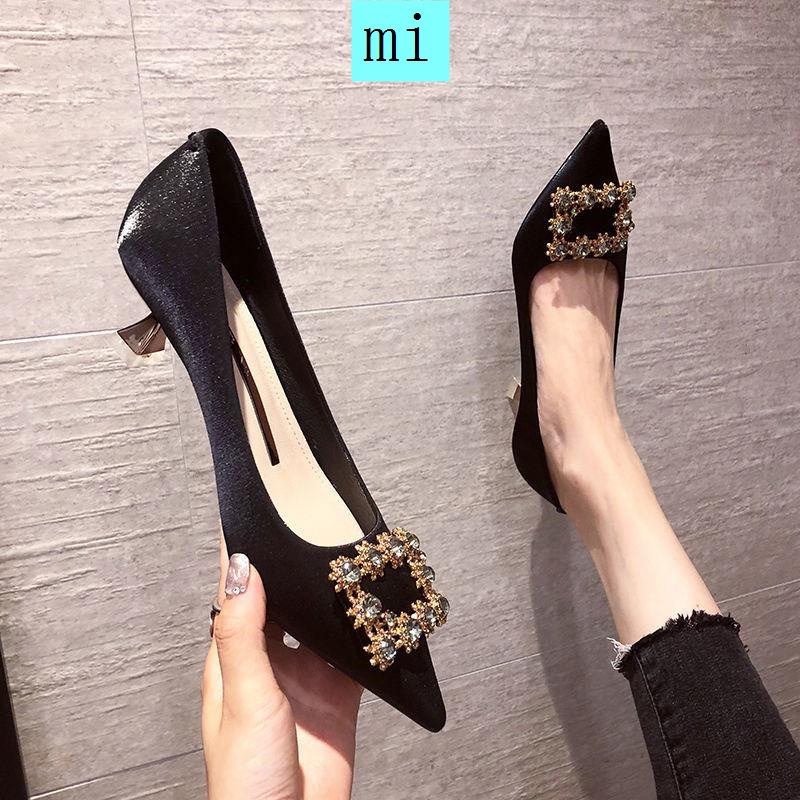 Giày cao gót mũi nhọn màu đỏ thời trang mùa thu Pháp mới 2021 5Cm cho cô dâu