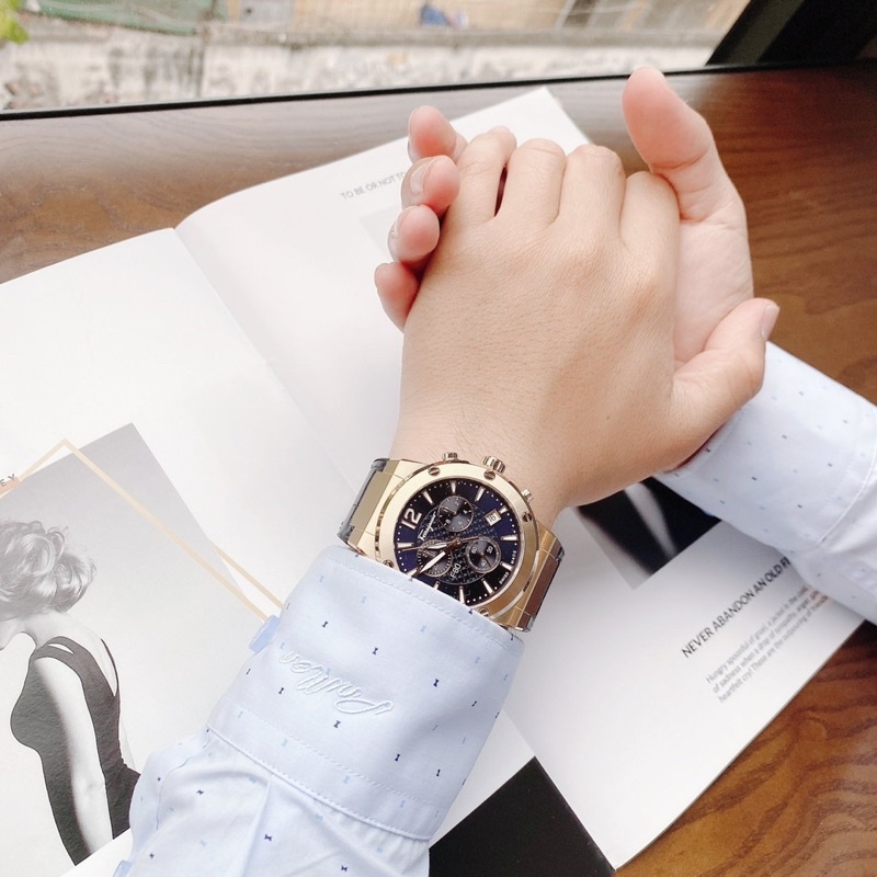 Đồng hồ nam Salvatore Ferragamo F80 .