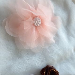 Kẹp tóc hoa vải voan cho bé