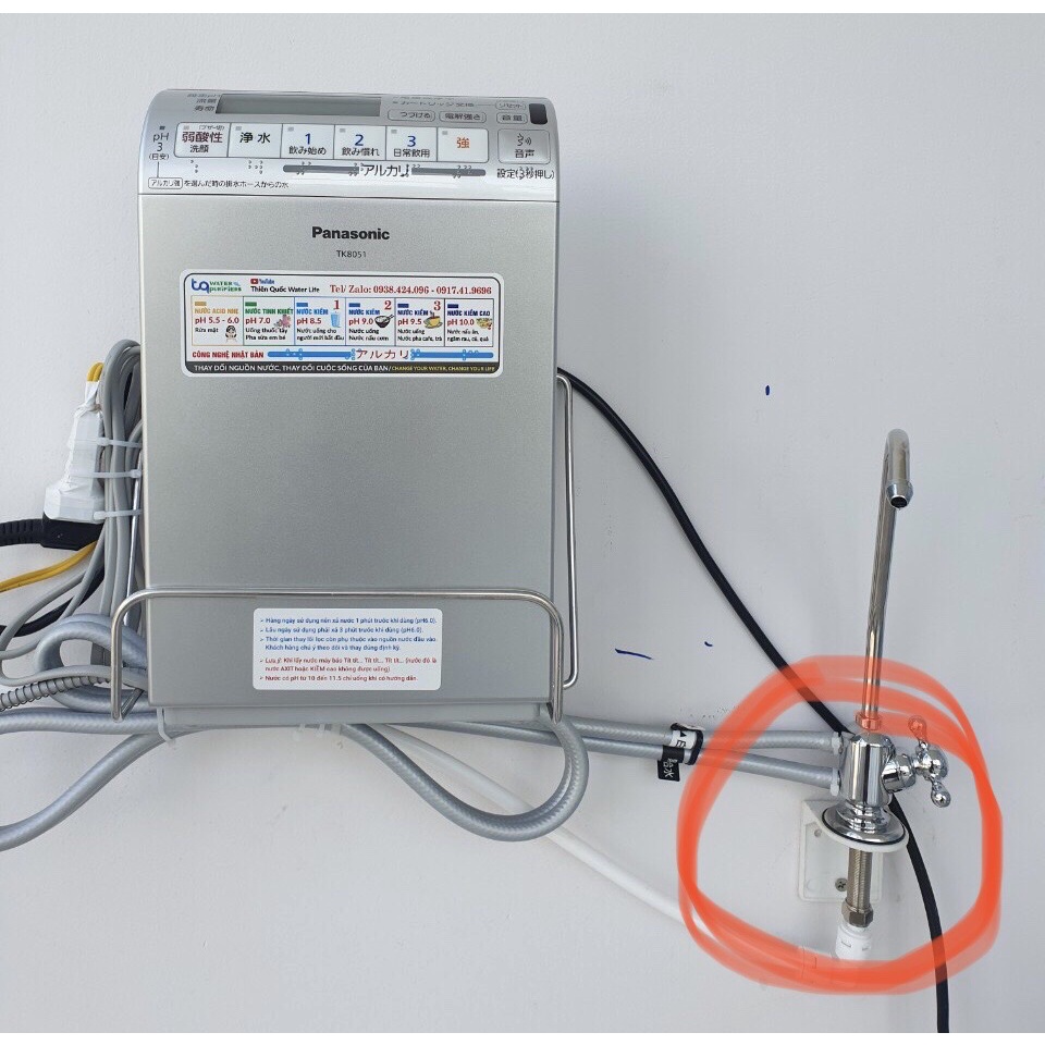 Bắt nhựa bắt vòi nước cho máy RO, Máy ion kiềm vào tường