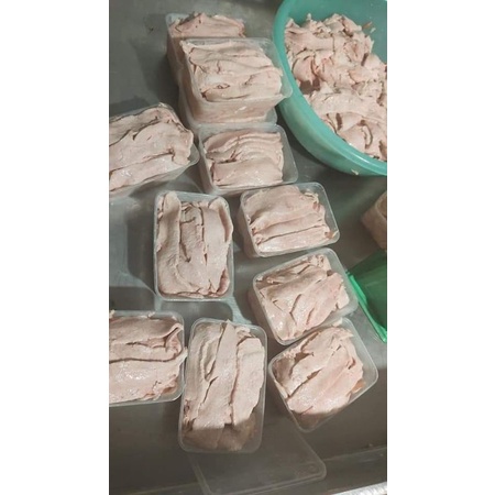 Vú heo tươi chưa ướp. Hộp 500g.