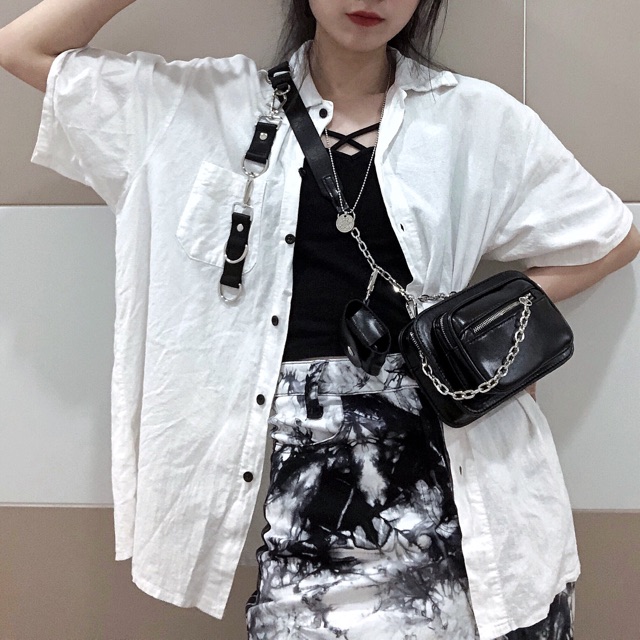 Túi hộp da trơn tặng kèm móc khoá cá tính S051 | BigBuy360 - bigbuy360.vn